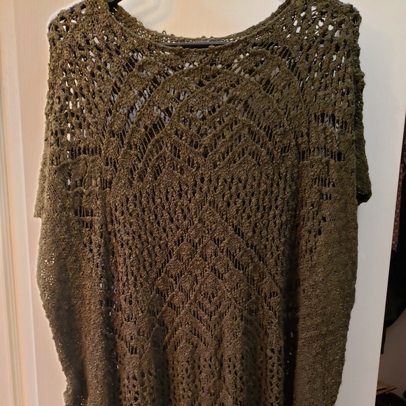 Knit Pancho - Picture 4 of 4